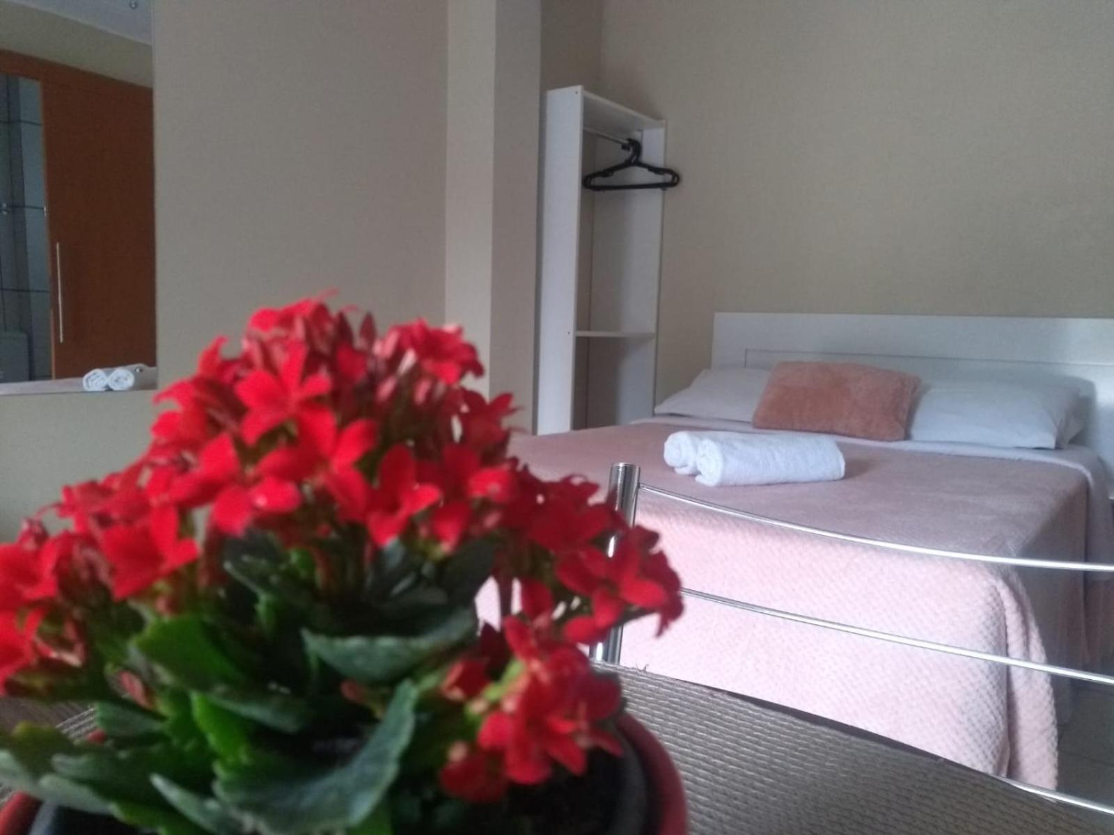 Apartamento Das Flores Грамаду Экстерьер фото